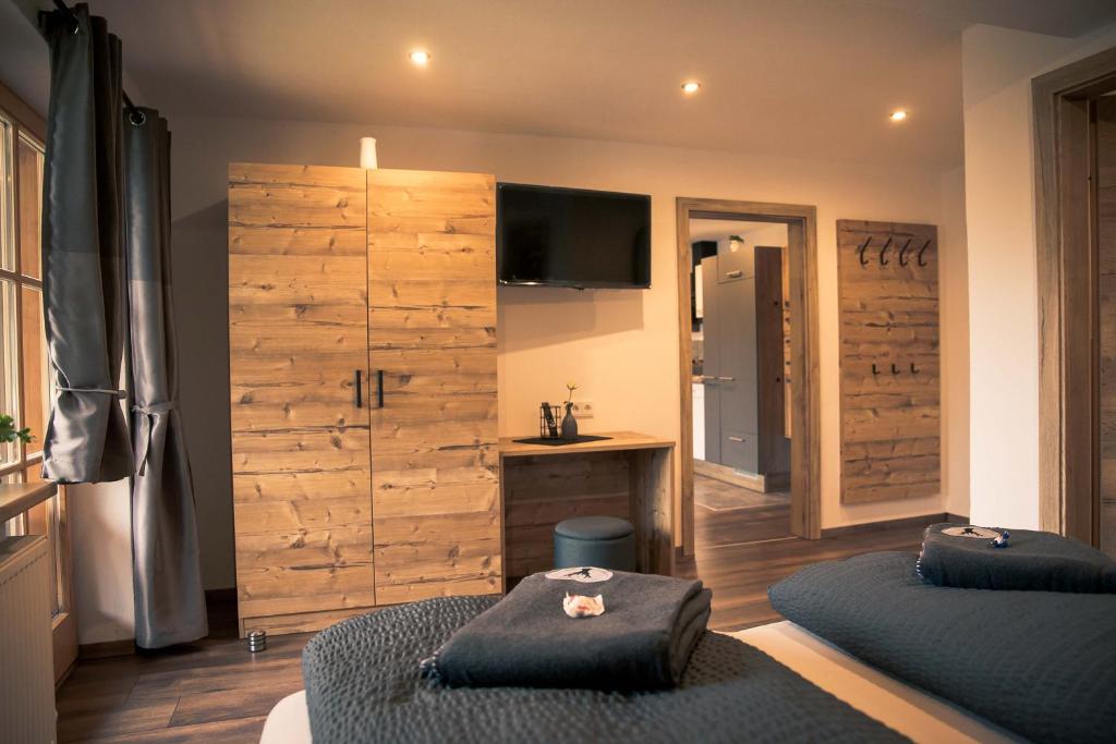Postel nebo postele na pokoji v ubytování Apartments Gaichtspitze
