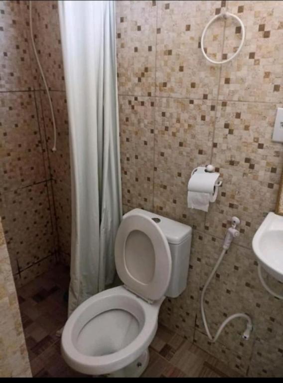 Koupelna v ubytování Dani Hostel e Suítes