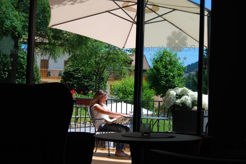 Balkón alebo terasa v ubytovaní Il Piccolo Dolomiti Resort