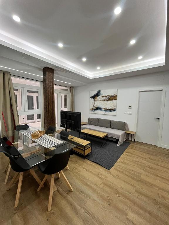 Televízia a/alebo spoločenská miestnosť v ubytovaní Exclusive Luxury Stay at Plaza Uncibay, Málaga Center