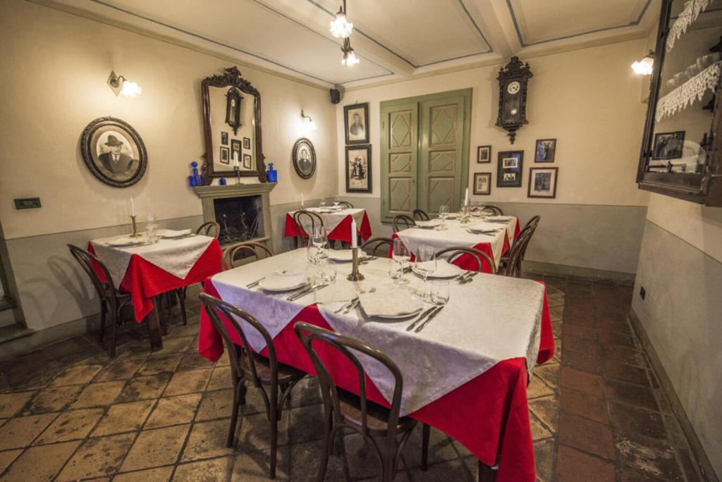 Restaurace v ubytování Albergo Ristorante Garibaldi
