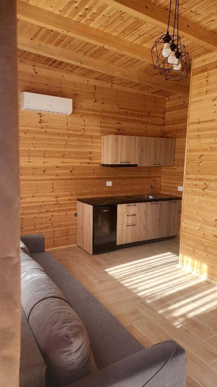 Kuchyň nebo kuchyňský kout v ubytování UniKlajd Villa-s