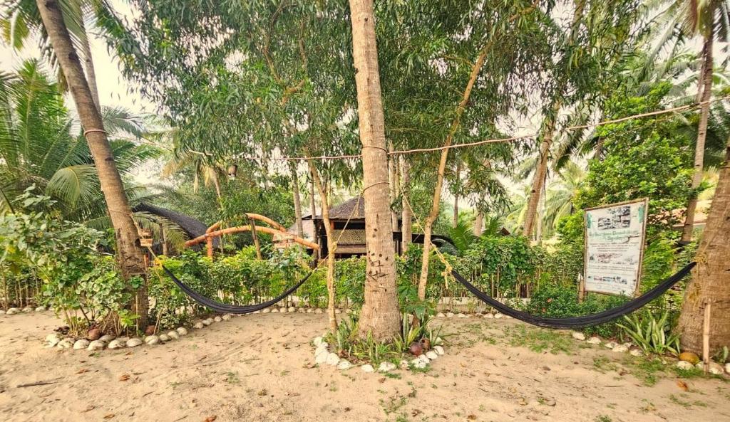 Zahrada ubytování Big BamBoo Beach Resort Sipalay