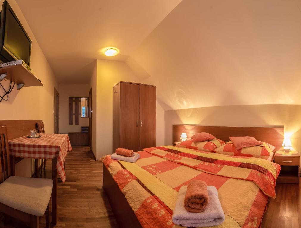 Postel nebo postele na pokoji v ubytování Privat Baja
