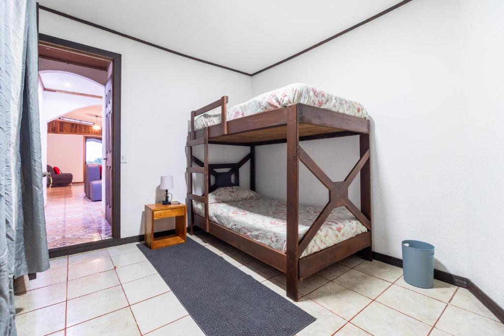 Postel nebo postele na pokoji v ubytování Montefresco Boutique Hostel