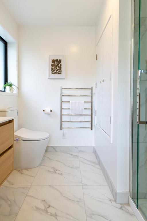 Charming Studio with desk space near South City Mall - Resim 3