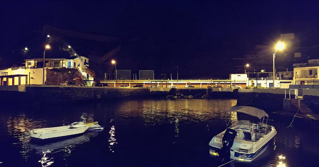 Výhled na řeku, která protéká v blízkosti penzionu