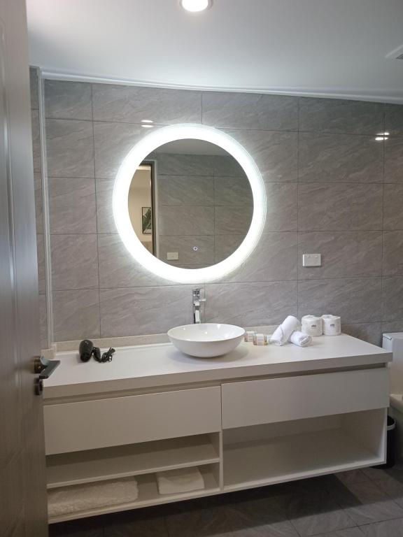 Bagno di Hibiscus Suites And Residences