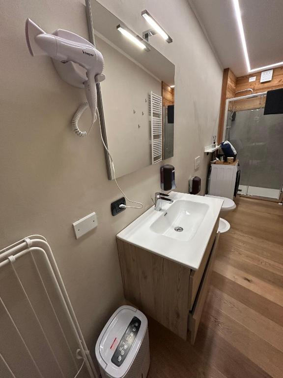 Koupelna v ubytování Residenze Vezza - Il Larice -