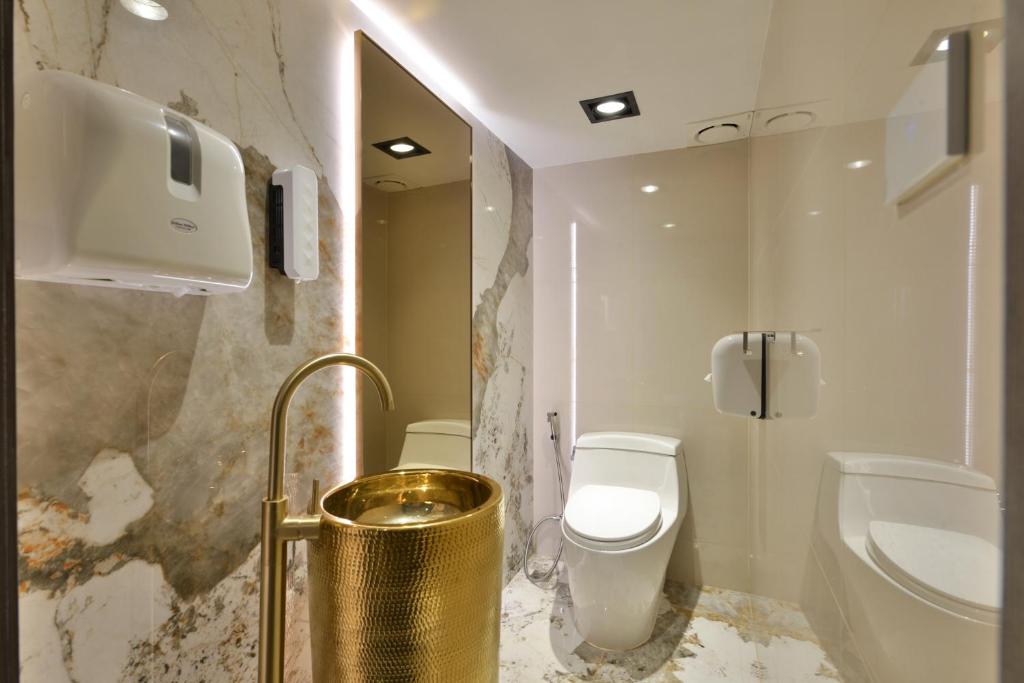 Phòng tắm tại Victora Hostel