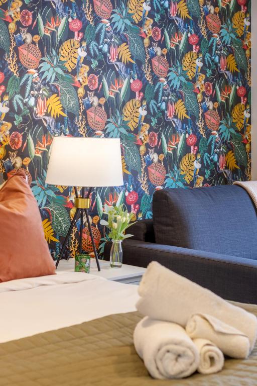 Spacious Ground-Level Studio in Central Location - Resim 10