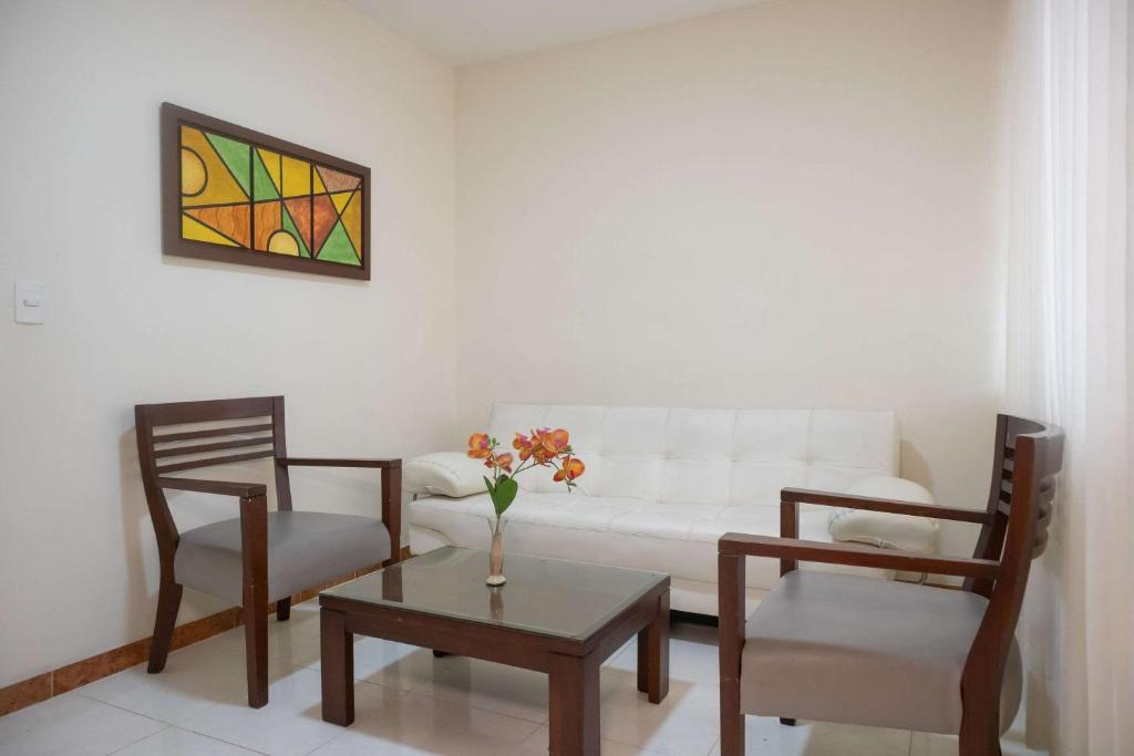Posezení v ubytování Hotel Faranda Bolivar Cucuta, a member of Radisson Individuals