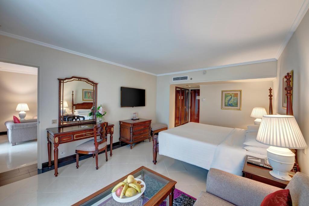 Pearl Continental Hotel, Rawalpindi - Executive-Suite