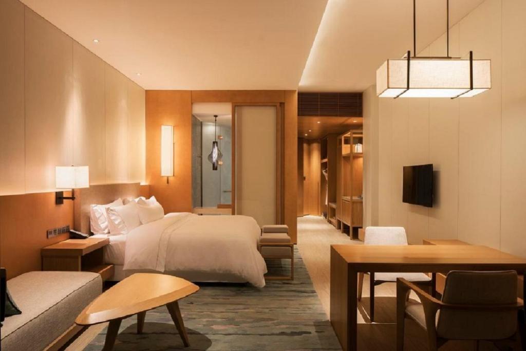 The Westin Shimei Bay Resort - Deluxe Garden View Room King Room