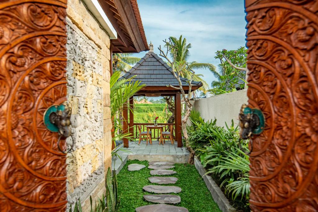 Zahrada ubytování Dewi Kunti Villa