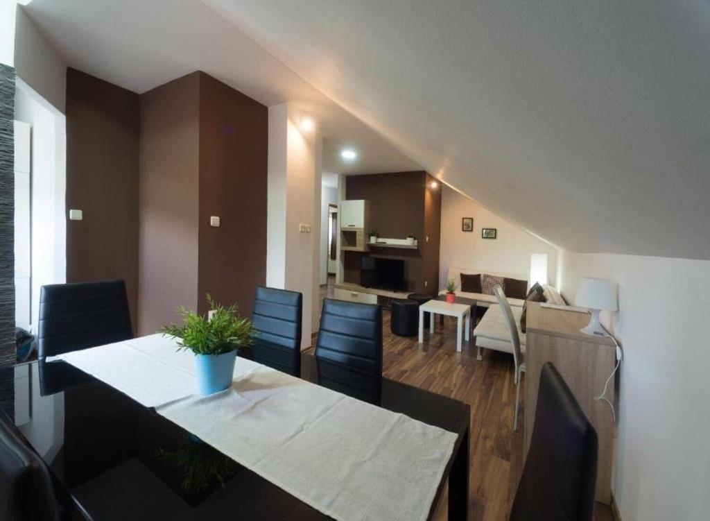 Kuchyňa alebo kuchynka v ubytovaní Apartments San
