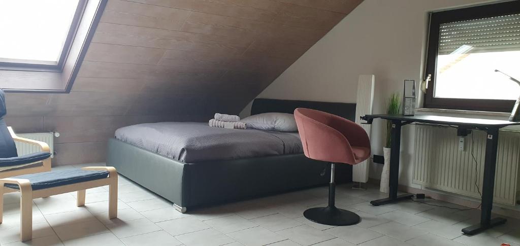 Posezení v ubytování 1 Zi DG-Apartment in Bad Friedrichshall-Jagstfeld