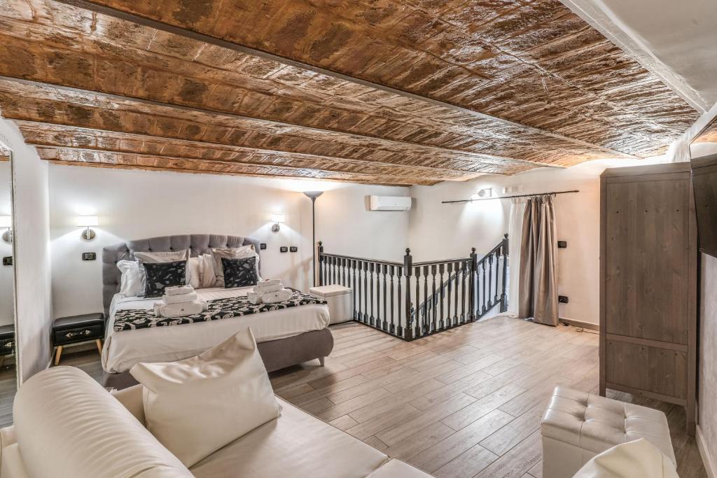 Photo from Operà Suites Pinciana in Via Veneto,  Rome, Lazio, Italy