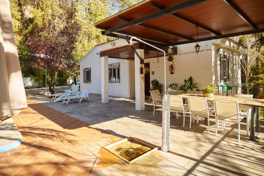 Patio nebo venkovní prostory v ubytování Casa Arroyo Colmenar