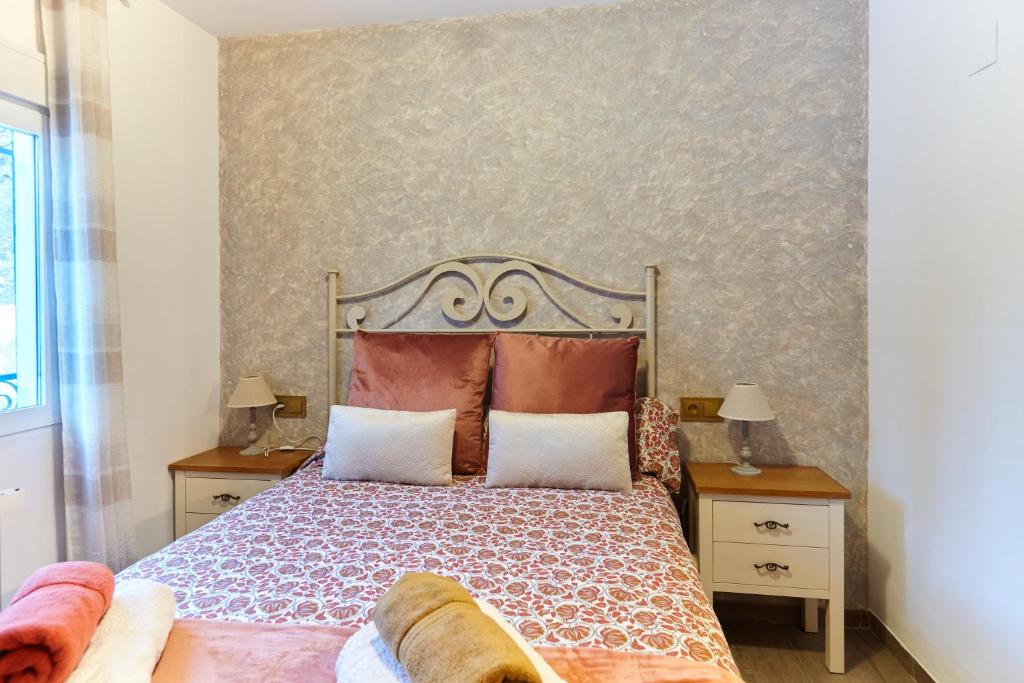 Postel nebo postele na pokoji v ubytování Casa Arroyo Colmenar
