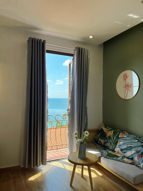 Triland Hotel - Luxe Tweepersoonskamer Met Balkon En Uitzicht Op Zee