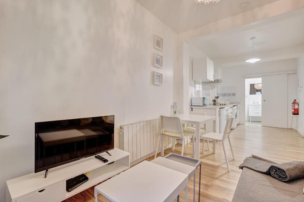 Casa De Esme l - One-Bedroom Apartment