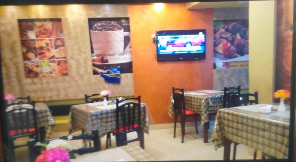 TV a/nebo společenská místnost v ubytování Abo Elwafa Hotel