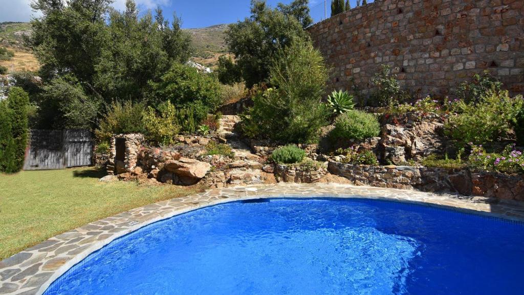 Bazén v ubytování Casa Rocío nebo v jeho okolí