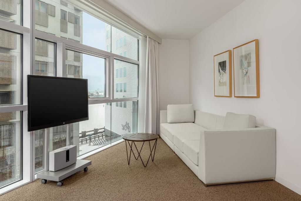 Room Mate Aitana - Suite