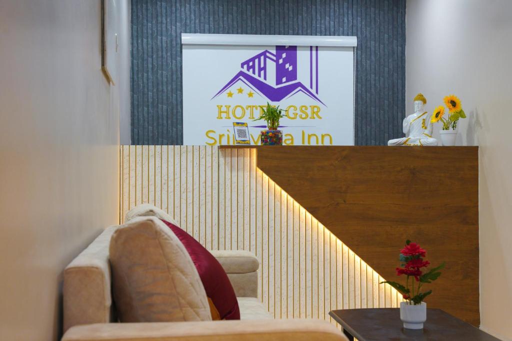 Posezení v ubytování Hotel GSR Srinivasa Inn