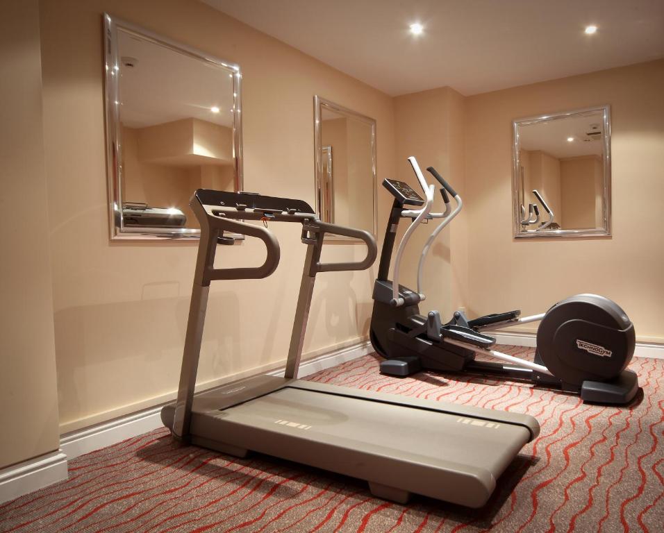Fitness centrum a/nebo fitness zařízení v ubytování Gresham Belson Hotel Brussels