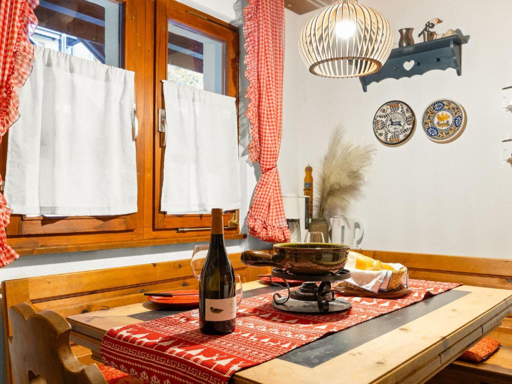 Nápoje v ubytování Apartment Aragon B48 by Interhome
