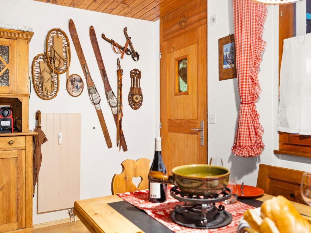 Kuchyň nebo kuchyňský kout v ubytování Apartment Aragon B48 by Interhome