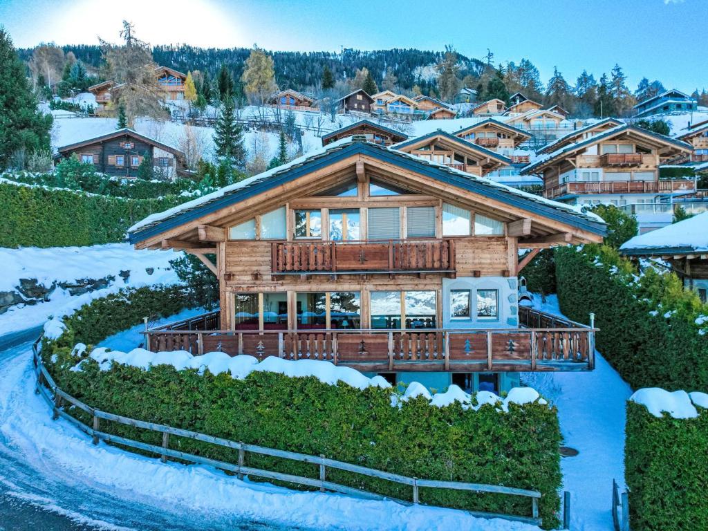 Το κτήριο όπου στεγάζεται  το σαλέ