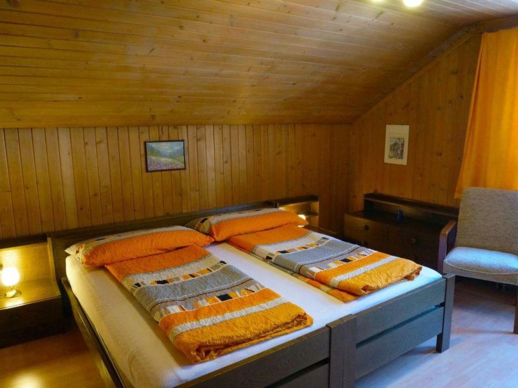 Postel nebo postele na pokoji v ubytování Apartment Beatrice by Interhome