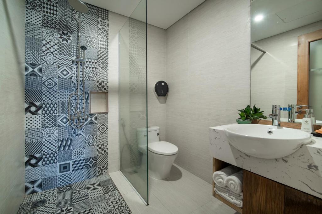 Koupelna v ubytování DOMA by HSuites Hotel & Apartment