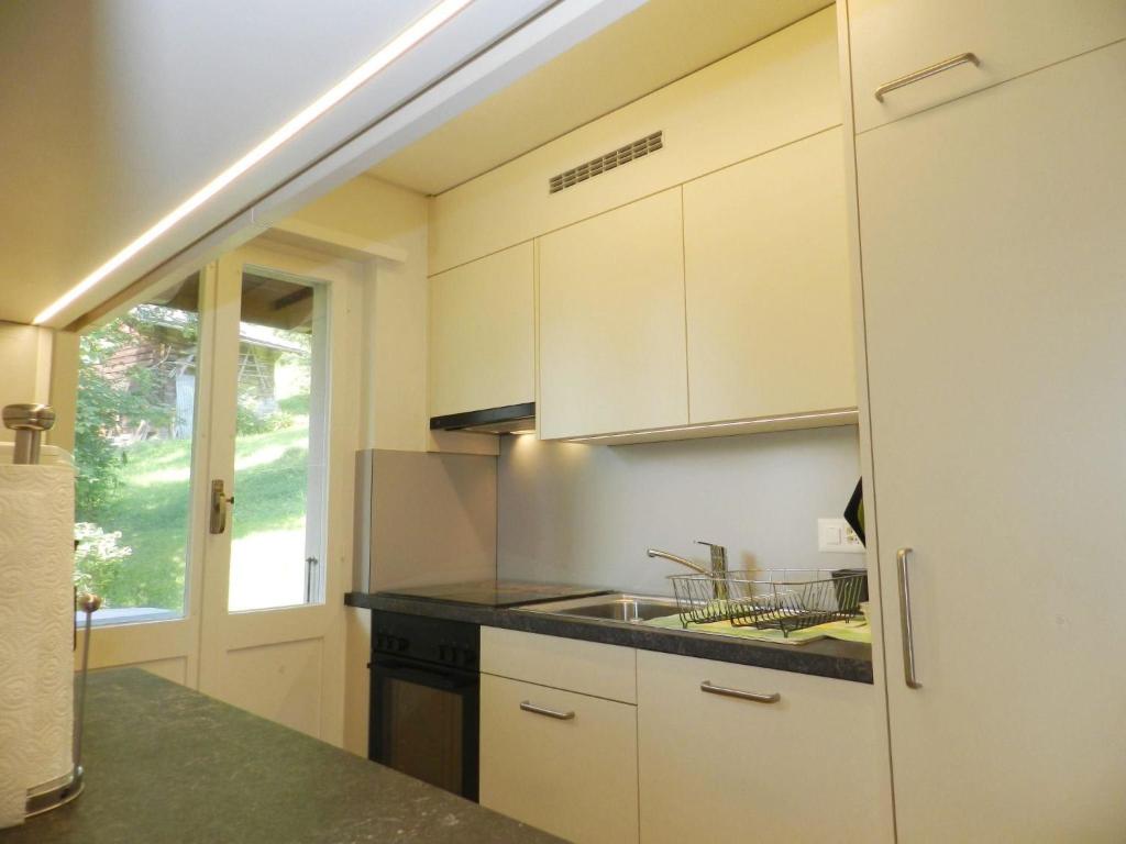 Fotografie z fotogalerie ubytování Apartment Goldrose by Interhome v destinaci Zweisimmen