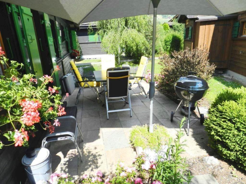 Aed väljaspool majutusasutust Apartment Abnaki- Chalet by Interhome