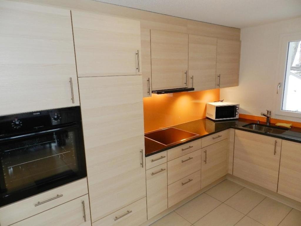 Kuchyň nebo kuchyňský kout v ubytování Apartment Schön-Egg by Interhome