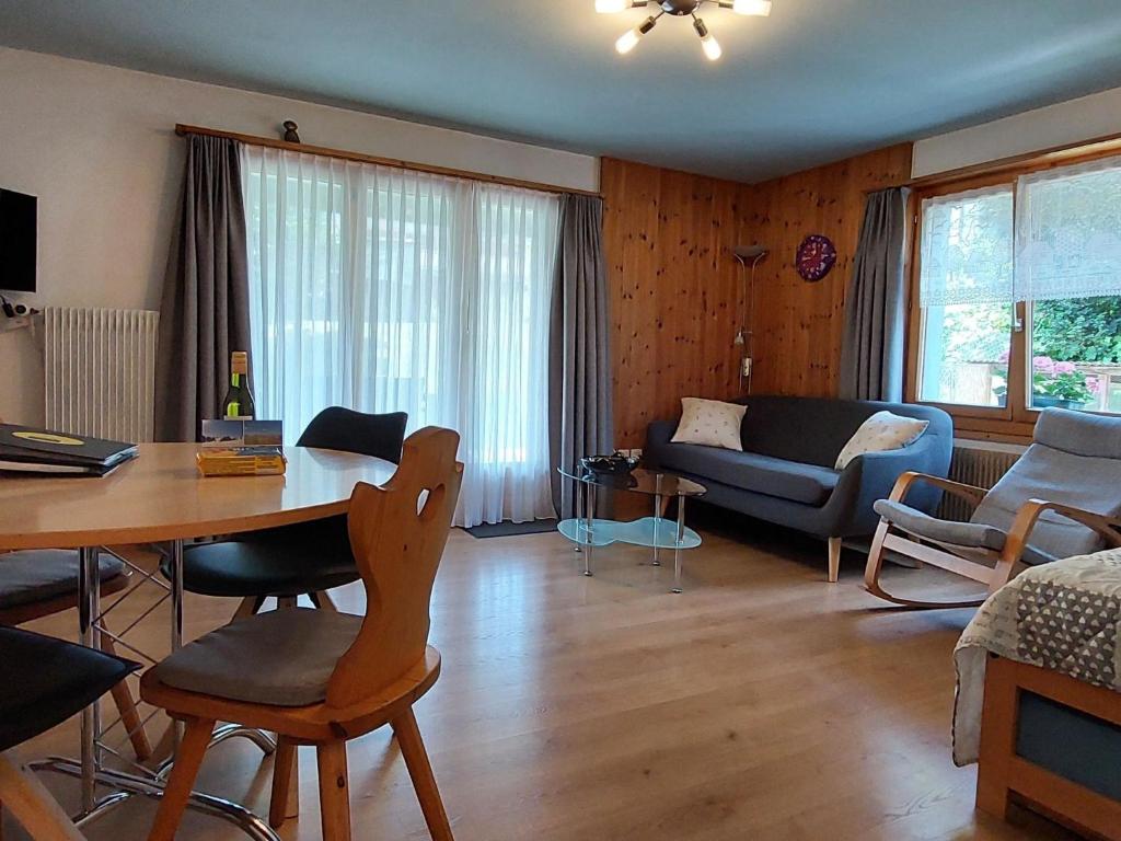 Posezení v ubytování Apartment Daheim by Interhome