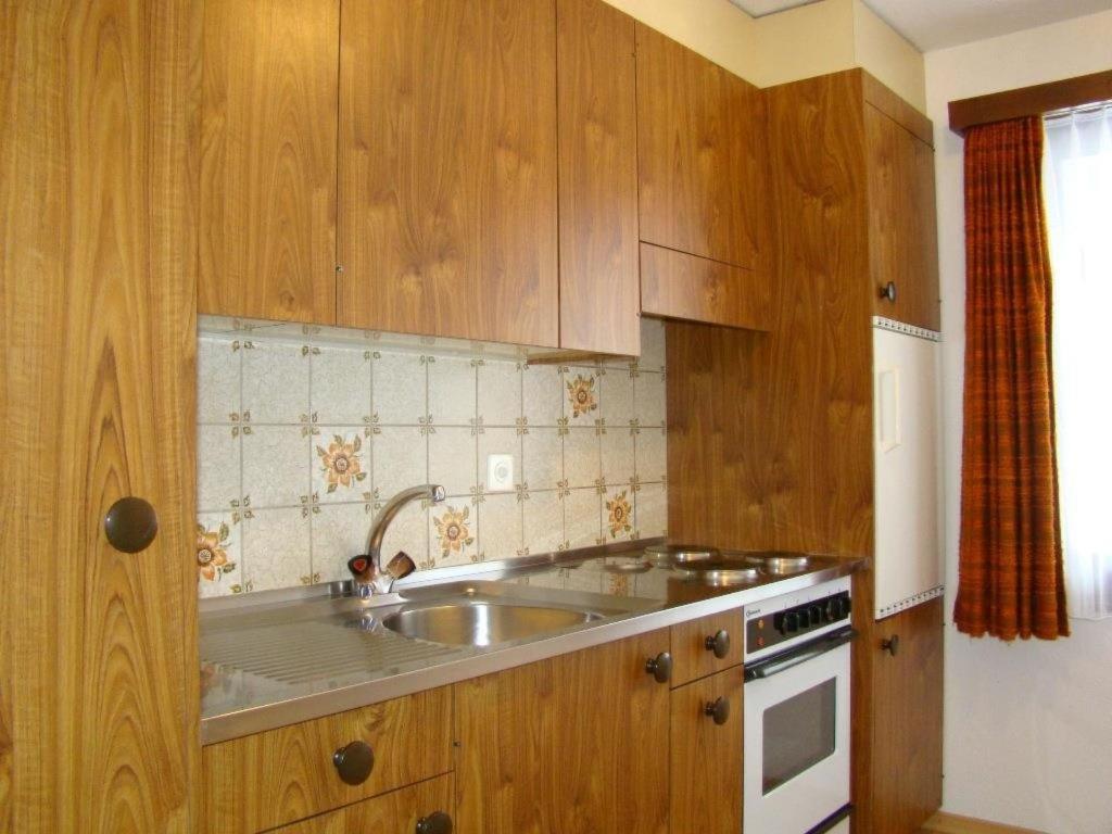 Kuchyň nebo kuchyňský kout v ubytování Apartment Mikado by Interhome