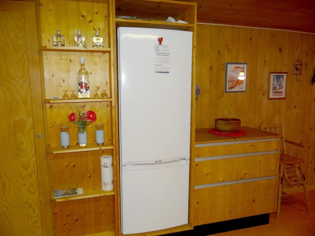 Kuchyň nebo kuchyňský kout v ubytování Apartment Steinacher 7 by Interhome