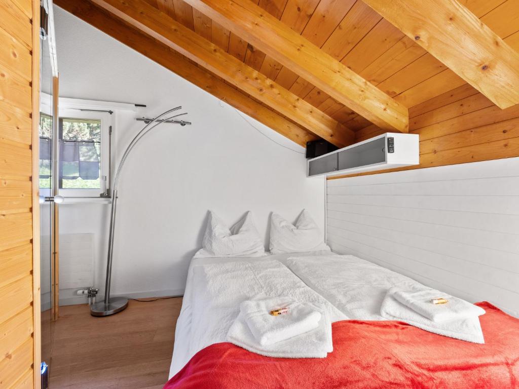 Postel nebo postele na pokoji v ubytování Apartment Aragon P36 by Interhome