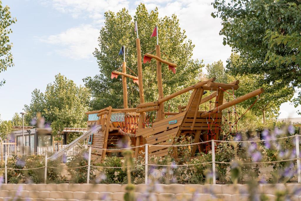 Club del Sole Romagna Family Resortにある庭