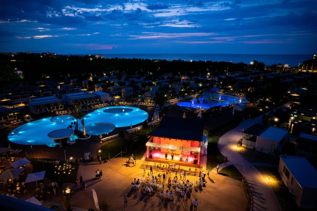 Club del Sole Romagna Family Resortの敷地内または近くにあるプール