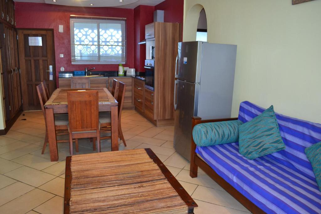 Cowrie Shell Beach Apartments Official - Two-Bedroom Apartment