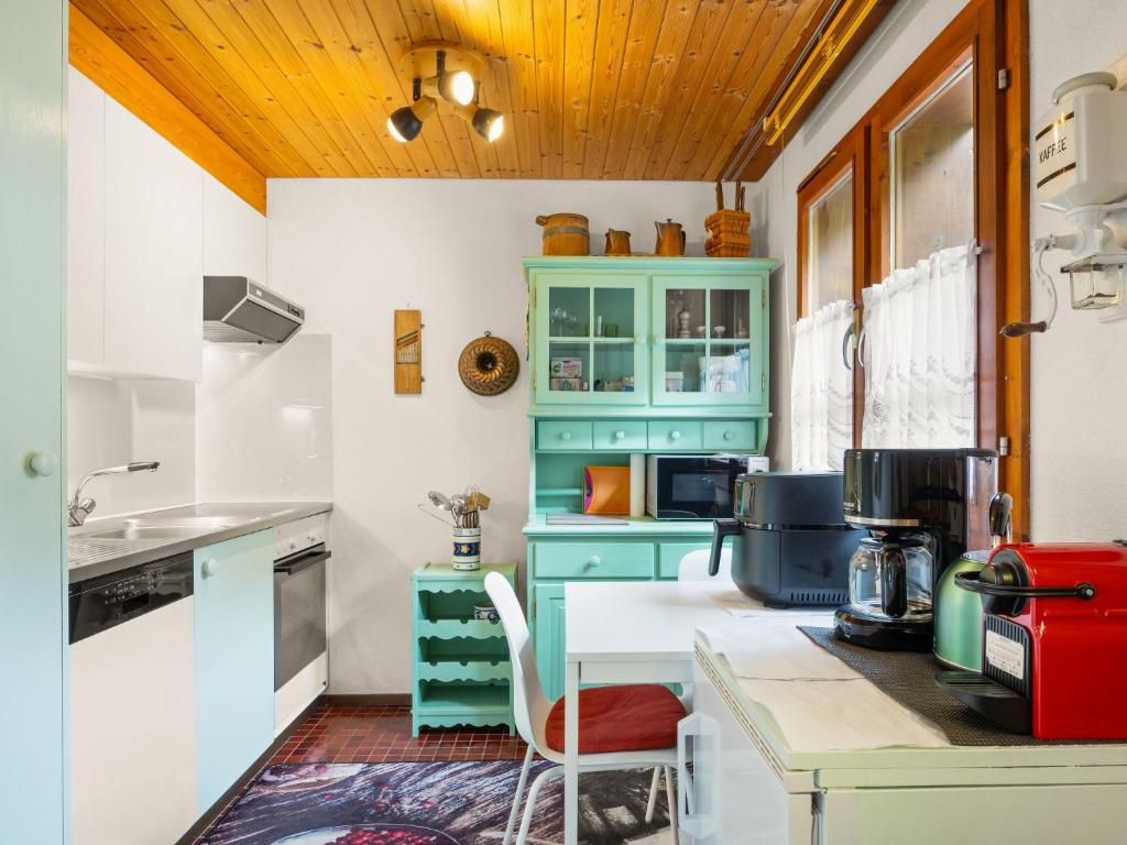 Kuchyň nebo kuchyňský kout v ubytování Apartment Aragon M88 by Interhome