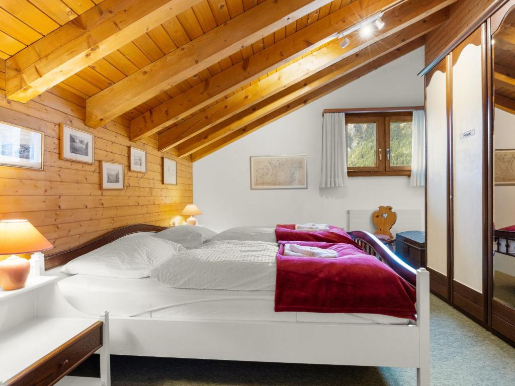 Postel nebo postele na pokoji v ubytování Apartment Aragon M88 by Interhome