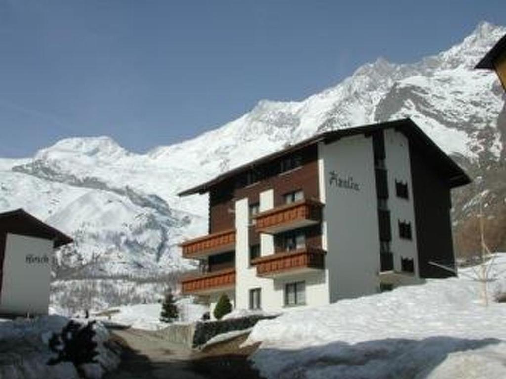 Φωτογραφία από το άλμπουμ του Apartment Azalea by Interhome σε Saas-Fee
