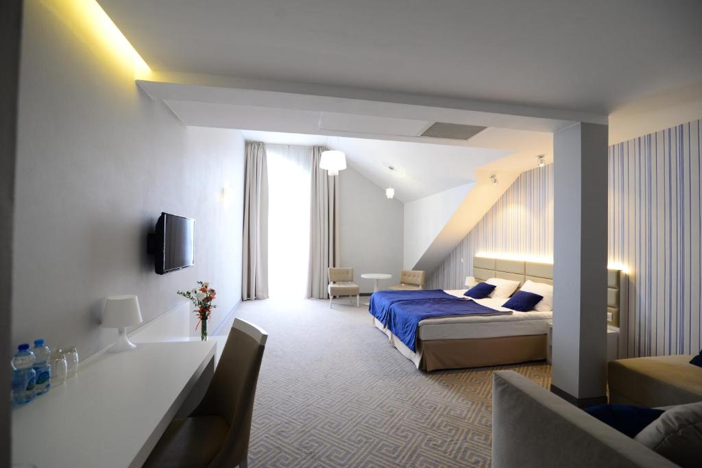 Hotel Aleksandria - Appartement Avec Terrasse